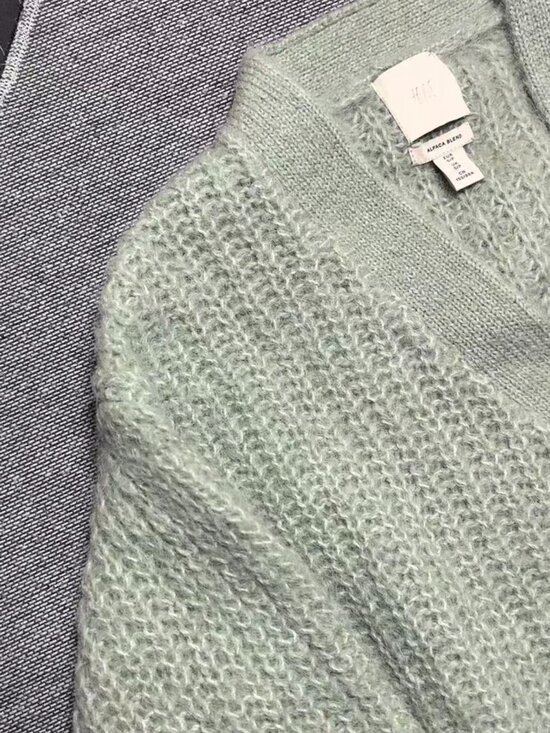 H&M Alpaca Wool Cardigan – Size S, Light Green – Cozy & Versatile 🍃🧶 - Picture 2 of 7